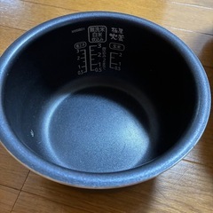 アイリスオーヤマ　炊飯器（IH式・5.5合炊き）美品の画像