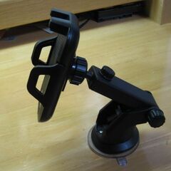 吸着盤付きのスマホホルダー（１回試しただけ）の画像