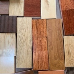 フローリングのサンプルの画像