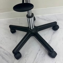 【港区赤坂手渡し】エステスツール2個セット　ORキャスター付き 丸椅子 高さ調節 チェアの画像