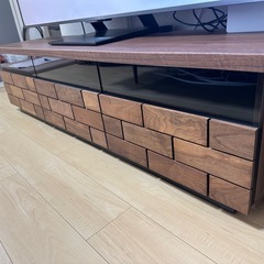 テレビボードの画像