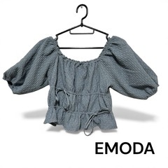 美品EMODA .COCA.レディース服の画像