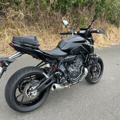 21年式　新車購入　ヤマハ　MT-07　車検2年弱付き　ワンオーナー　8月タイヤ前後新品・オイル・フィルター交換済の画像