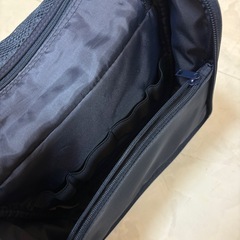 無印良品　吊り下げられる洗面用具入れの画像