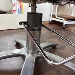 タカラベルモント kita ergoⅡ カットチェア 2脚の画像