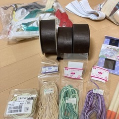 手芸用品 棒針 たくさん リボン ファスナー 糸の画像
