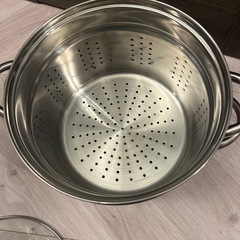 大きい鍋の画像