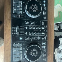 Pioneer DDJ400 DJコントローラーの画像