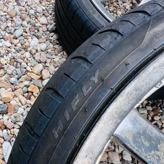 215/35R/19 タイヤホイル4点セットの画像