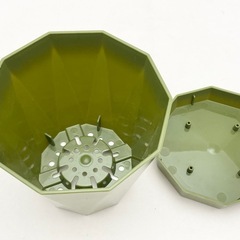 【未使用】植木鉢＋受け皿 2個セット プラスチックの画像