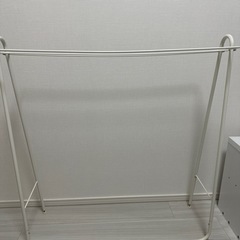 美品　タオルハンガー4枚掛け　ホワイトの画像