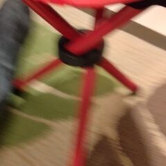 折りたたみ椅子の画像
