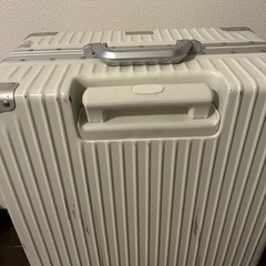 スーツケースの画像