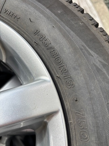 ブリヂストン　VRX2スタッドレス145-80-13アルミホイール付き