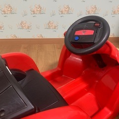 電動カーズ乗り物の画像