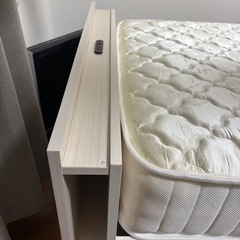 シングルマットレス付き
ベッドフレームの画像