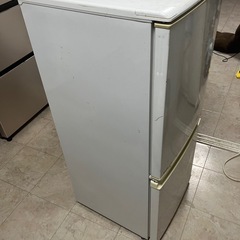 冷蔵庫　SHARP製の画像