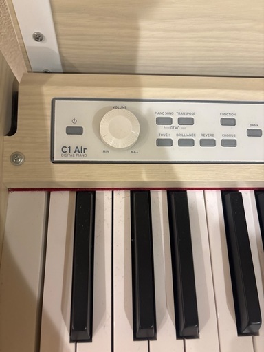 【KORG C1Air】2019年製（白）椅子もセットです
