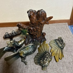 鷹の置物の画像