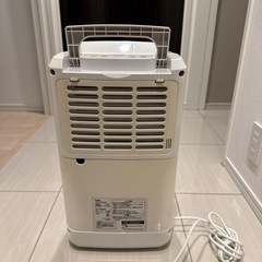 YAMAZENじょしつ除湿機の画像