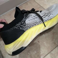 WORKMAN ランニングシューズ スニーカー 23.5cmの画像