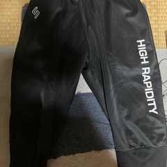 パーカー付き半袖ウェアとパンツセット(Mサイズ)の画像