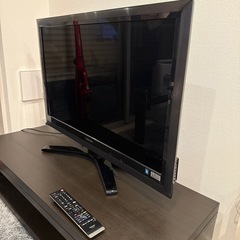 東芝REGZA37型テレビ、テレビ台、ガラステーブル
セットの画像