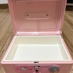 レトロ 『ハローキティ サンリオ 金庫 ピンク』の画像