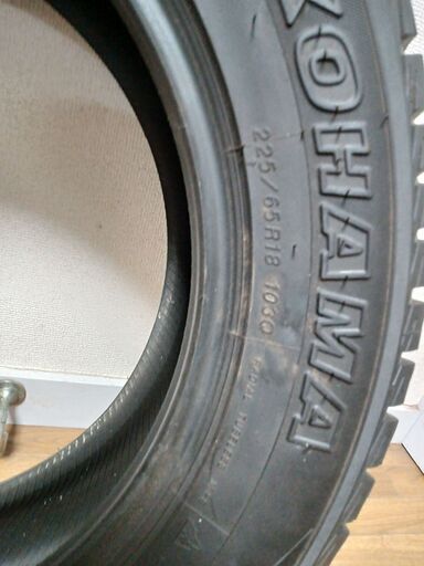 スタッドレスタイヤ 225/65/18