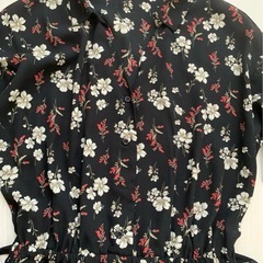 花柄ワンピースの画像