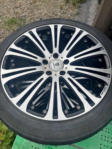 【決まりました】
19インチ アルミホイル 245/45R19