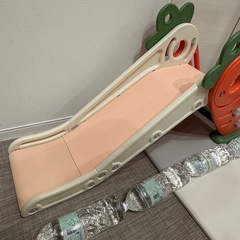 幼児用滑り台の画像
