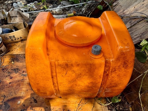 簡易水タンク300ℓ
