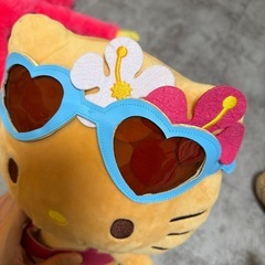 日焼けキティ サンリオ一番くじにとう2等の画像