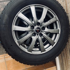 195/65R15 91Q 冬スタッドレスタイヤの画像
