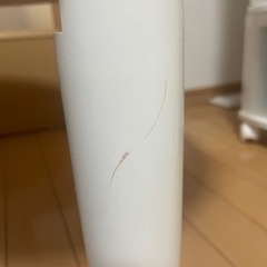 テーブル　白　曲線形の画像