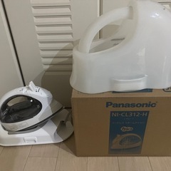 パナソニック　コードレススチームアイロン　Panasonicの画像
