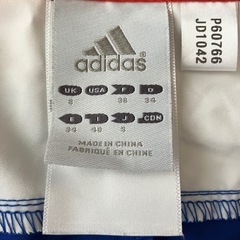 adidas 水着の画像