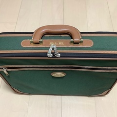 【中古・美品】ソフトアタッシュケース 2ルームの画像