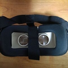 VRゴーグル スマホを入れるタイプの画像