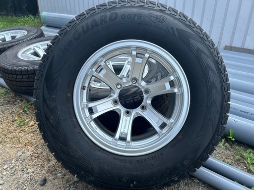 ヨコハマ　スタッドレス　16インチ タイヤ・ホイールセット