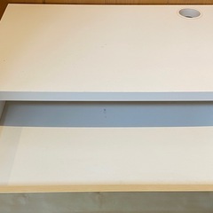 IKEA ミッケ　机の画像