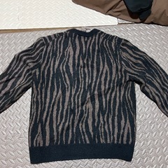 H&M レオパード ニット Lサイズの画像