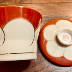 お値下げ！　有田焼　未使用　銘あり　茶碗蒸し器　ペアセット　金彩　梅の花の画像