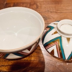 有田焼　銘あり！　煮物椀　蓋付き　ペアセット　金彩の画像