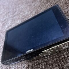 Nikon デジカメ COOLPIX S70 1210万画素 ニコン デジタルカメラ クールピクス 充電器/EH-68P バッテリー/EN-EL12の画像