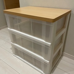 衣装ケースの画像
