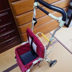 介護用品　手押し車の画像