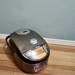 圧力IH炊飯ジャー NP－NI10　象印（ZOJIRUSHI）の画像
