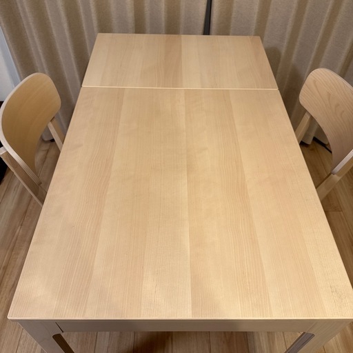 IKEAダイニングテーブル